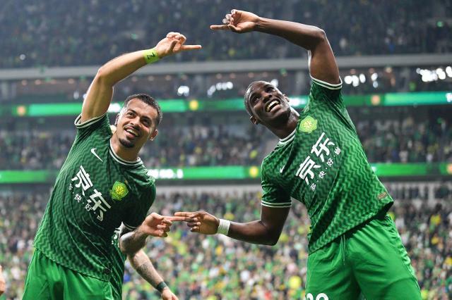 顶级赛事观看平台-依靠一波四连胜稳定前进 国安已吹响争冠的号角？