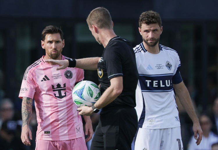 穆勒：C罗在场上肢体语言值得商榷 他是纯粹的射手而梅西无所不能